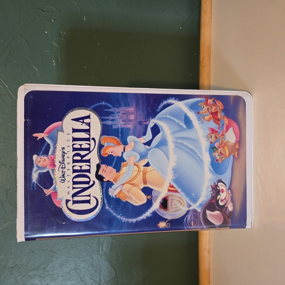 Enchanted Evening: Cinderella Divine's Shimmering Masterpiece for Unforgettable Moments
